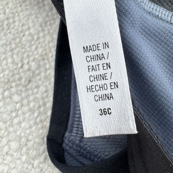 Victoria's Secret VSX Sports Bra Size 36C Mesh Black Racerback Padded Athletic - Picture 13 of 15